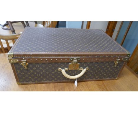 Genuine Louis Vuitton hard case trunk - Alzer 80 - Approx size W: 80cm D: 52cm H: 26cm 