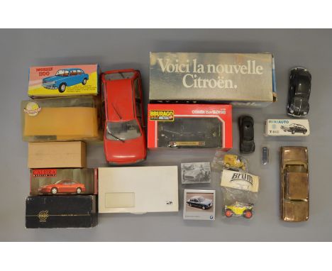 A boxed OK Toys Morris 1100 plastic model car, G+ in G box, together with an assortment of diecast metal and plastic toys, bo