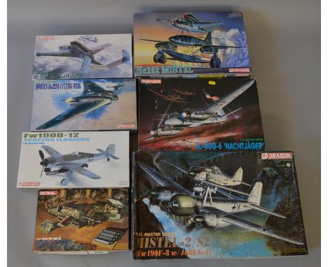 7 x Dragon 1:48 scale model aircraft kits. Viewing recommended.