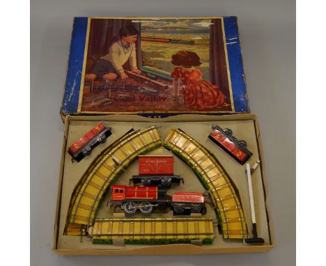 O Gauge. Chad Valley clockwork train set. Overall G+ in F box.
