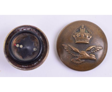 WW2 Royal Air Force Tunic Button with Concealed Compass, interesting standard brass RAF tunic button which the top unscrews t