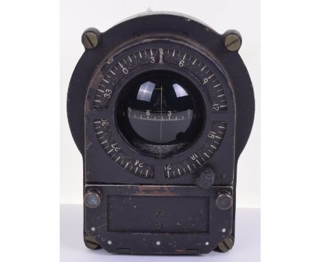 WW2 Japanese Type 92 Mitsubishi Aircraft Compass, liquid filled compass housed in the original casing. Manufacturers plaque a
