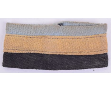 Scarce 10th Parachute Regiment Slip-On Epaulette Strap, being pale blue, yellow and dark navy blue three part slip-on. Good u