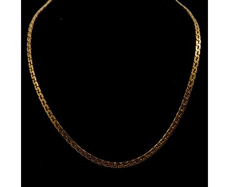 A yellow metal 3.7mm gauge flat curb link chain necklace, 41cm long, 25g.