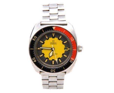 Omega - a gentleman's 200M Banana Automatic Seamaster wristwatch, 29mm circular dial with yellow centre, cream baton markers,