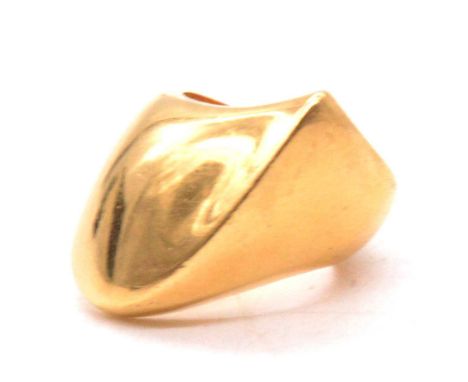 Nanna Ditzel for Georg Jensen - a yellow metal abstract ring, No1091, ring size Q, Jensen dotted oval mark, marked NJ. 750 18