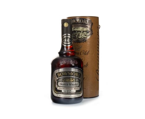 BOWMORE 12 YEARS OLD DUMPY BOTTLE Single Malt Scotch Whisky 75cl, 43% volume, in tube.