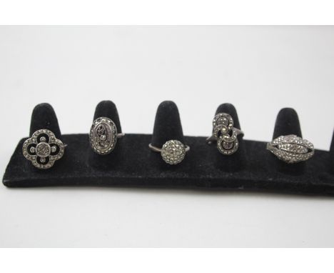A COLLECTION OF SILVER VINTAGE MARCASITE RINGS,Weight: 24gms