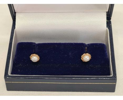 PAIR OF 9ct PEARL &amp; GOLD EARRINGS