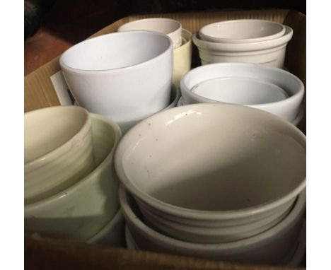 CARTON OF WHITE CERAMIC FLOWER POTS