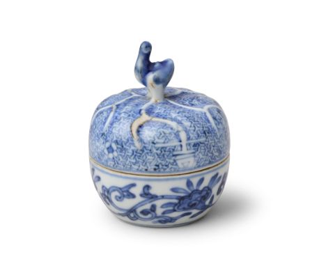 * TO BE SOLD WITHOUT RESERVE *A CHINESE BLUE AND WHITE PORCELAIN INCENSE BOX AND COVER, KOGO, MING DYNASTY, CHONGZHEN PERIOD,