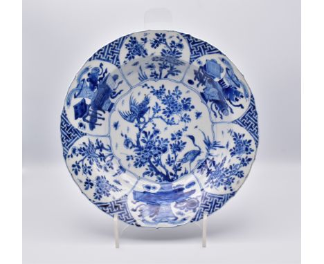 A CHINESE BLUE AND WHITE PORCELAIN ‘PHOENIX’ DEEP DISH, QING DYNASTY, KANGXI PERIOD, 1662 – 1722清 康熙青花双凤圖纹盤The deep rounded s