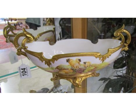 Hand painted Worcester centre piece signed E R Booth.Condition report: No signs of faults and it has a good 'ping' to it.