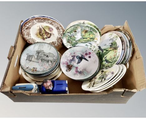A box containing ceramic collector's plates, Wedgwood and Bradford exchange editions etc.