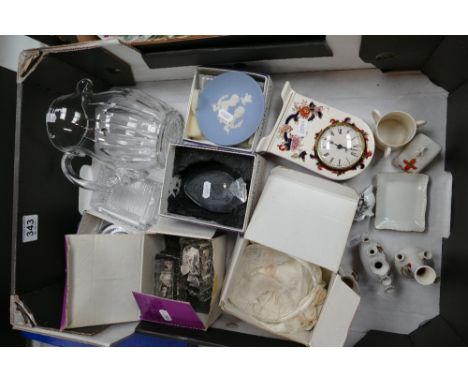 A mixed collection of items to include Wedgwood pressed glass boxed paperweights, Masons Mandalay Mantle Clock, sheilded item