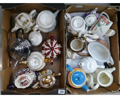 A mixed collection of ceramic tea pots to include Sadler, Gibson, Price, Sudlow, Wedgwood, Royal Doulton and Linguard. (16)