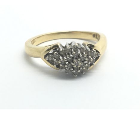 An 18ct yellow gold and diamond cluster ring, approx 0.25ct, weight approx 4.8g, ring size approx M/N