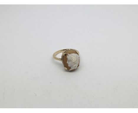A 9ct gold cameo ring. Size S approx weight 4g
