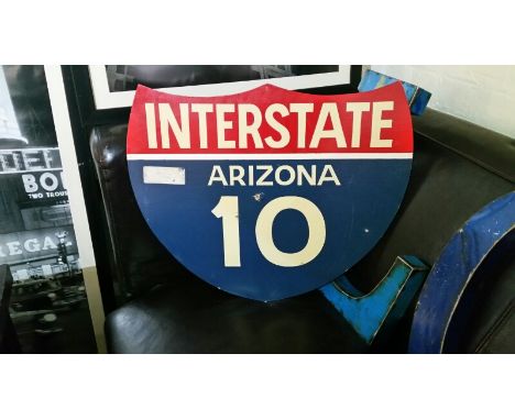 Repro wooden American Interstate (Arizona) sign, approx 60cm wide, 49 cm high *this item will have VAT added to the hammer pr