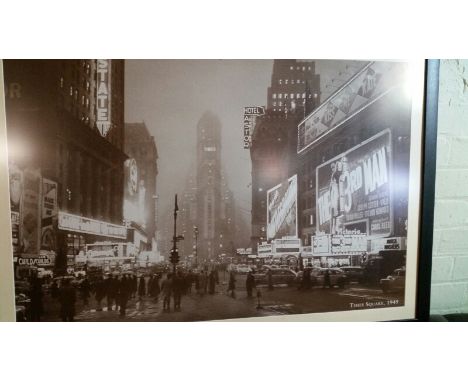 Large framed photo art, Times Square, New York City 1949, framed and glazed. 105 cm wide, 74 cm high *This lot will have VAT 