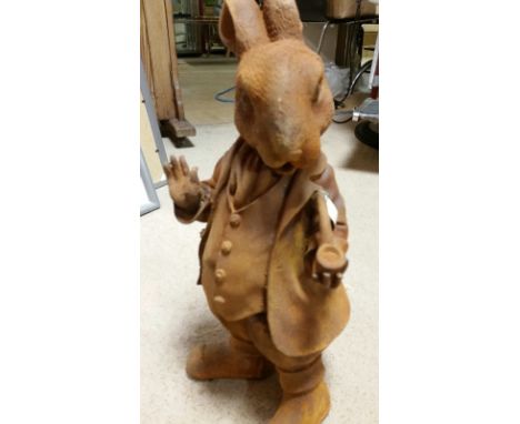 For outdoor use, rusty cast iron "Mr Rabbit", stands approx 45 cm high (heavy) *This lot will have VAT added to the hammer pr