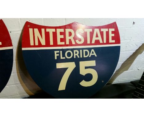 Repro wooden American Interstate (Florida) sign, approx 60cm wide, 49 cm high *this item will have VAT added to the hammer pr