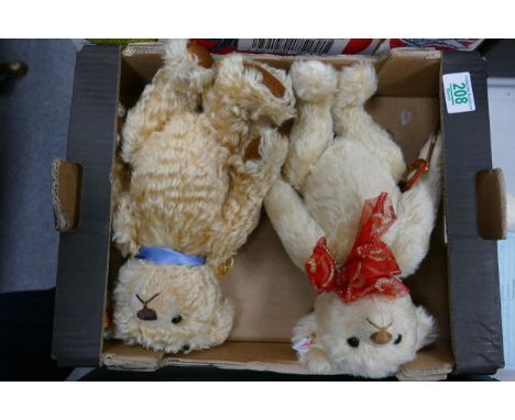 Two Steiff Teddy Bears: height of tallest 28cm(2) 