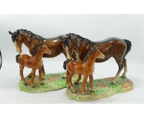 Beswick mare &amp; foal on base 953: together with similar damaged item(2) 