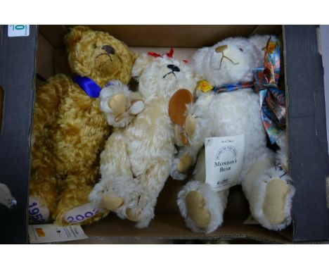 Three Steiff Teddy Bears: height of tallest 30cm(3) 