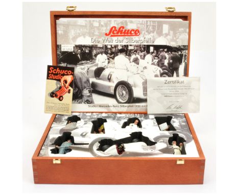 Schuco Studio I Mercedes-Benz Sliver Arrow 1936, LE 1000, clockwork white Mercedes with pit crew figures, certificate, within