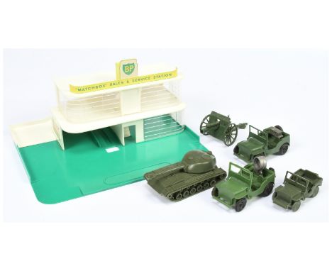 Matchbox Accessory Service Station" - &nbsp;green base, white double building with yellow metal detachable sign - Fair to Goo