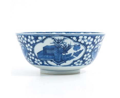 Depicitng Chinese antiquities, Kangxi Mark, 20 cm. in diameter.