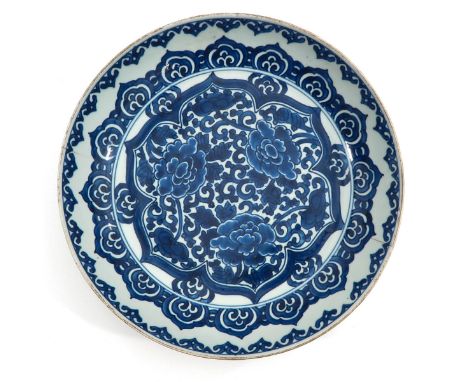 Floral decor, Kangxi Period, 34 cm. in diameter, chip and hairline.