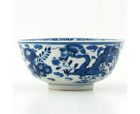 Floral and dragon decor, Kangxi mark,15 cm. in diameter.