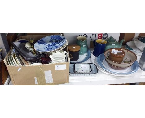 Mixed lot of ceramics to include Denby stoneware jug and teapot, bowls, plates etc (1 box plus)