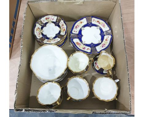 Hammersley part tea service including side plates, teaplates, saucers, teacups, bowl (no teapot) (1 box) Condition ReportThe 