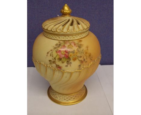 ROYAL WORCESTER BLUSH IVORY POT POURRI VASE AND COVER, HANDPAINTED WITH POSY FLOWERS,GILDED DETAIL PUCE MARK TO UNDERSIDE 20C