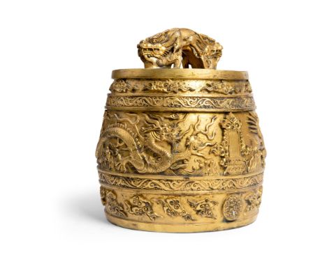 GILT-BRONZE 'DOUBLE DRAGONS' RITUAL BELL, BIANZHONG 19TH-20TH CENTURY 十九至二十世紀 鎏金銅鑄雙龍捧珠編鐘 heavily cast, the cylindrical body b