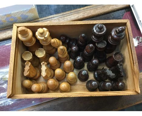 Vintage Chess set in wooden box (complete)