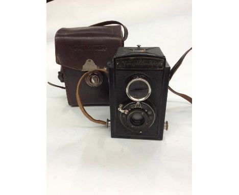 Voigtlander Brillant camera- numbered E243248, in brown leather case
