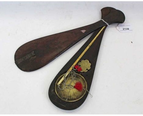 Antique set of Chinese opium scales in wooden case