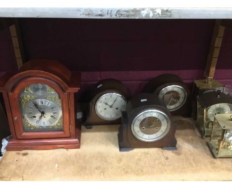 Collection of seven bracket and mantel clocks, and a collection of horology magazines