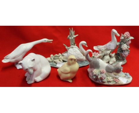 A Lladro white bear, a Nao chick and other Lladro items (6)