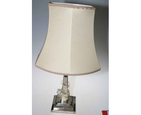 Walker &amp; Hall silver column table lamp, 31cm to lamp holder, Sheffield 1915.