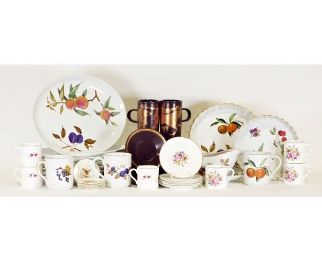 Quantity of Royal Worcester Evesham to include six scallopshells, six soup bowls, six side plates, serving platter, lidded ca