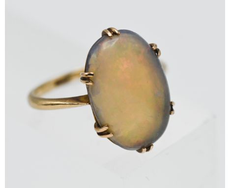 A 9ct yellow gold oval shape opal ring, size J/K, approx 3g.