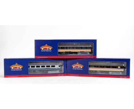 Model trains - 39-701 Bachmann BR MK2F BSO Brake Second Open Coach , 39-675 BR MK2F TSO Tourist second open coach and BR MK2F
