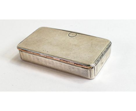18th century French silver snuff box, Paris 1756 - 1762, Louis XV.  Measures 8.6 cm wide, good overall used condition commens