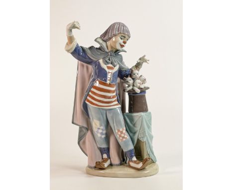 Lladro figure circus magic cat in the hat, 5892. height 27cm 