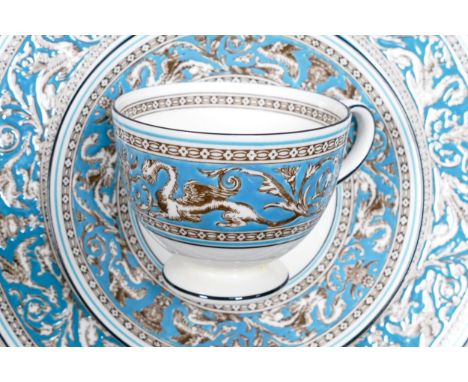 Wedgwood Florentine tea and dinner ware to include 8 dinner plates, 8 salad plates, 2 side plates, 8 twin handled soup bowls 